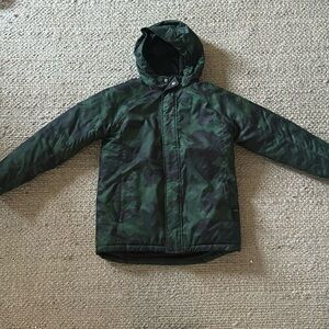 Boys camo all in motion double lined winter coat size large 12/14